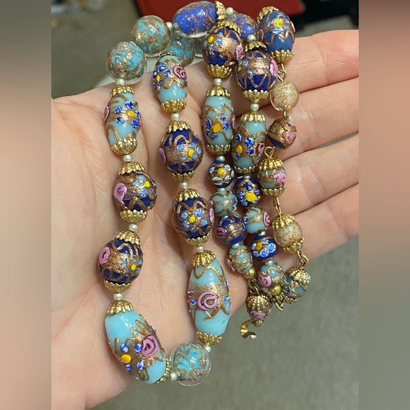 Jewelry - Vintage Italian Wedding Cake Glass Bead Necklace Lamp Work Beads